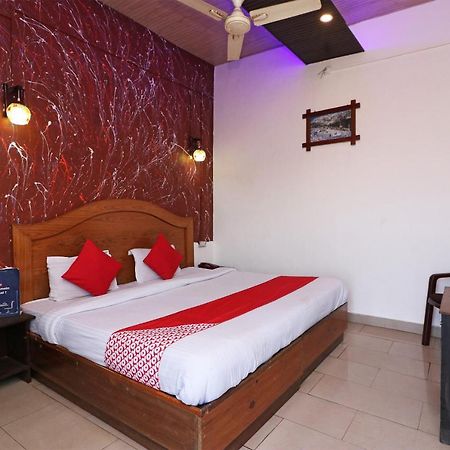 Oyo 80678 Shreenath Residency New Delhi Luaran gambar