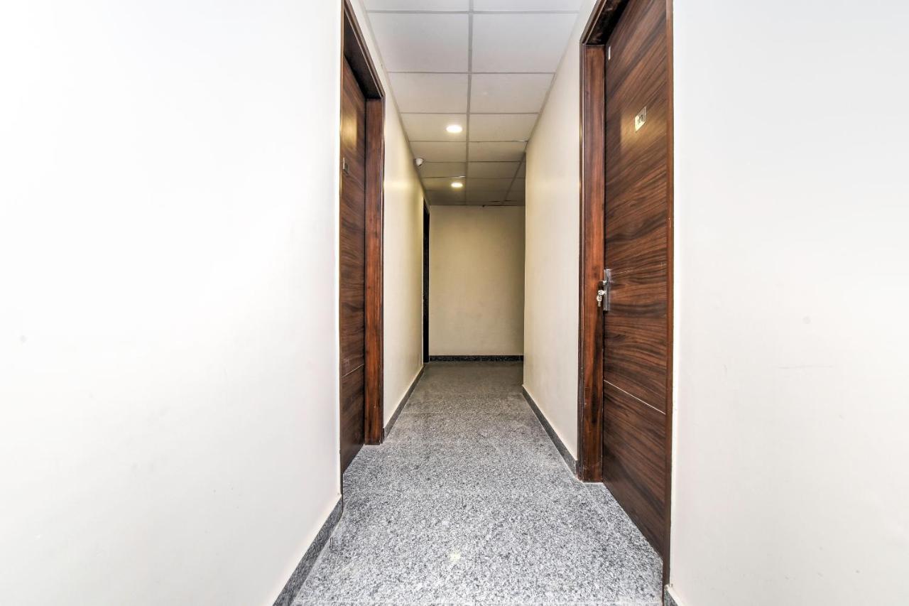 Oyo 80678 Shreenath Residency New Delhi Luaran gambar