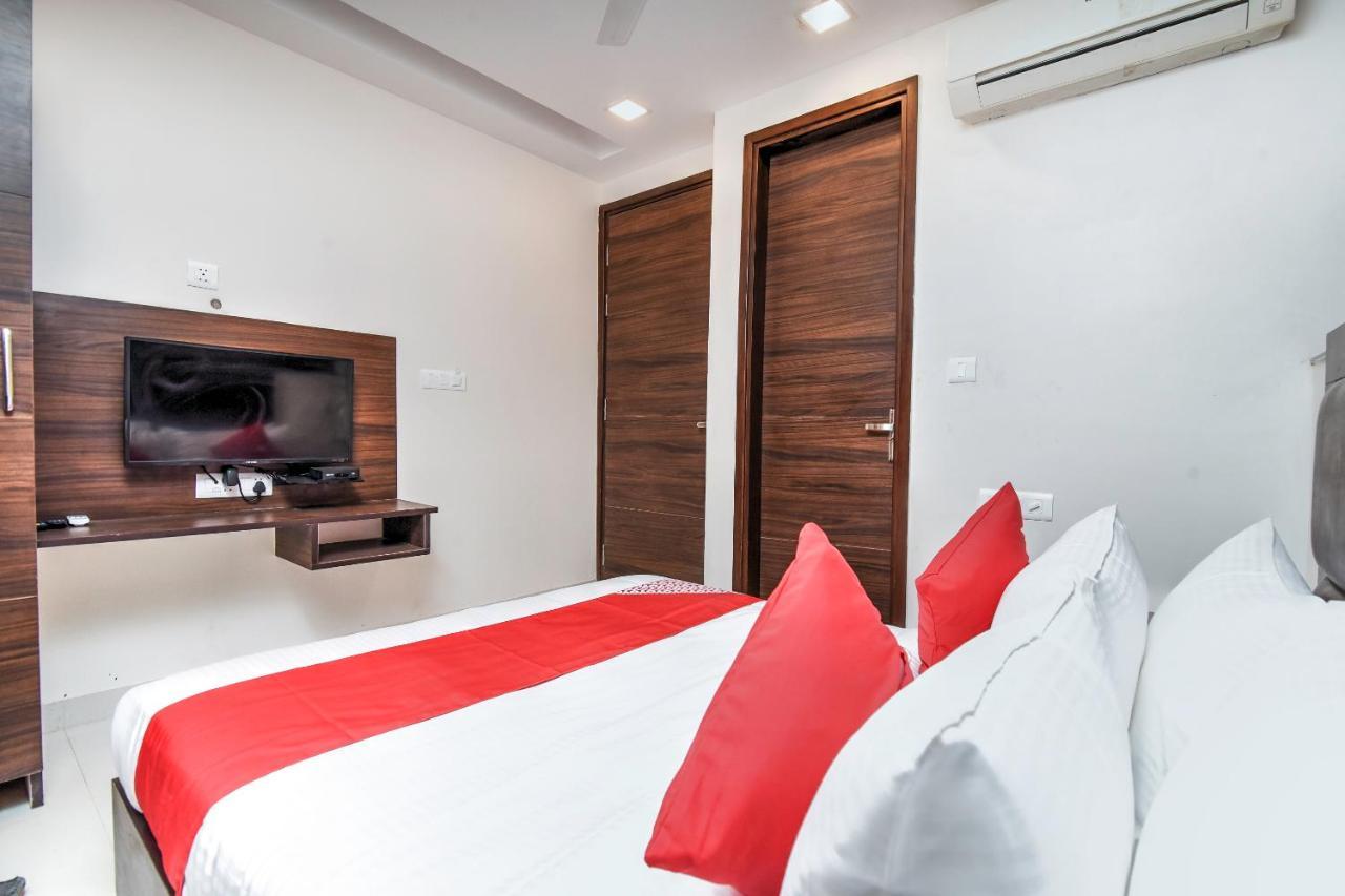 Oyo 80678 Shreenath Residency New Delhi Luaran gambar